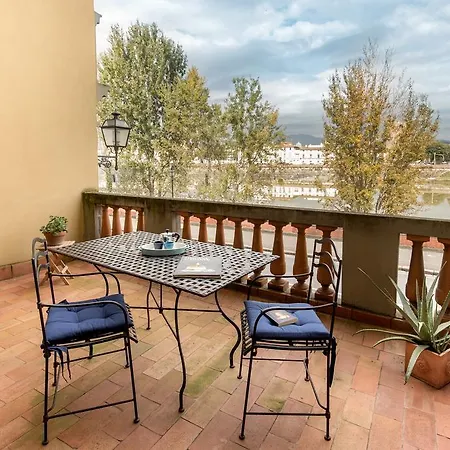 Cellini 25 Apartment *