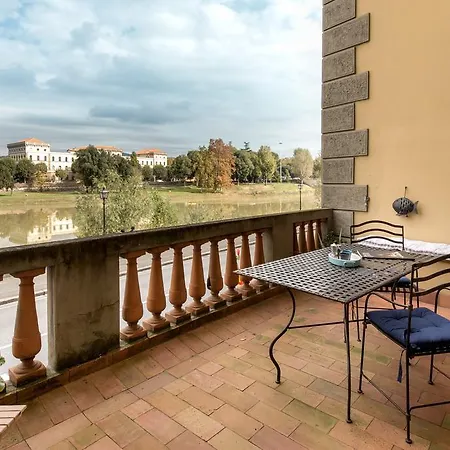 Cellini 25 Apartment *