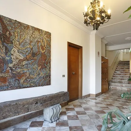 Cellini 25 Apartment *